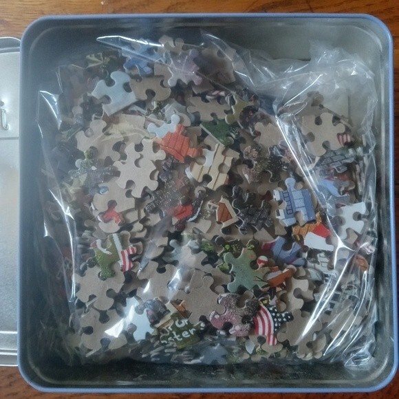 Jane Wooster Scott 1000 Pc Puzzle in Tin Box - Celebration of America - Picture 2 of 3